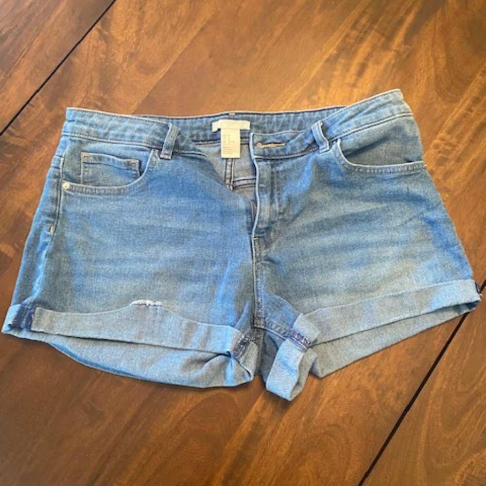 H&M jean shorts